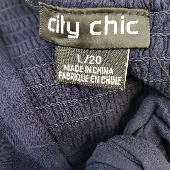 City Chic Seersucker Textured Maxi Dress Size 20 - Picture 3 of 8